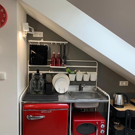 Cozy Friendly Place With Free Parking Prague Exterior photo