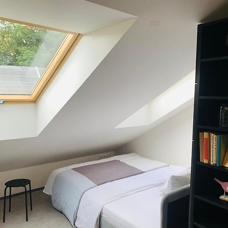 Cozy Friendly Place With Free Parking Prague Exterior photo