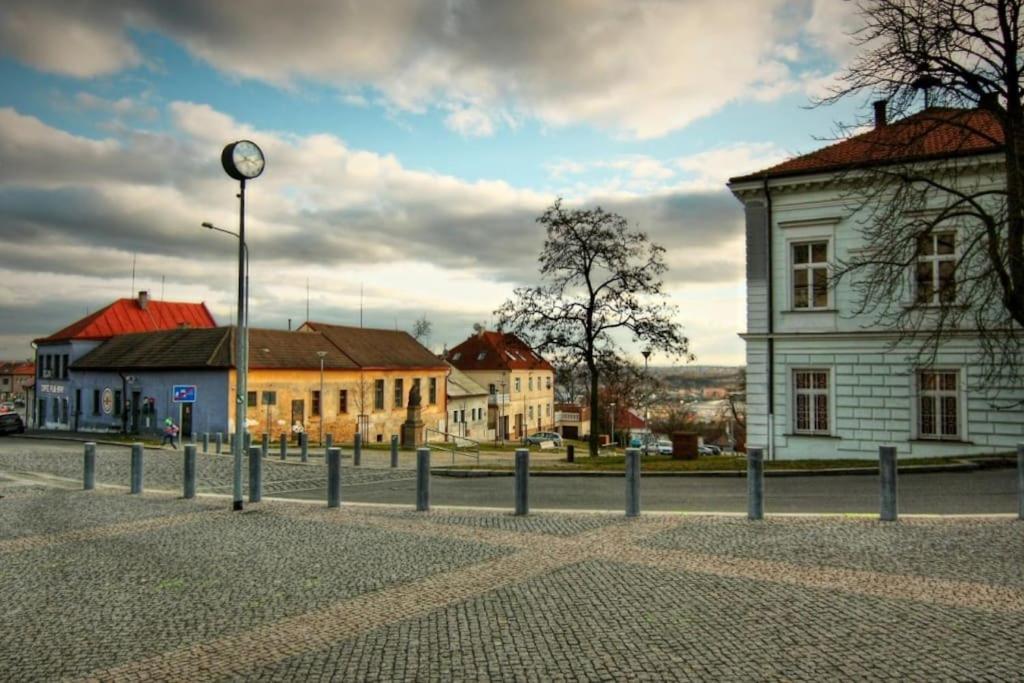 Cozy Friendly Place With Free Parking Prague Exterior photo